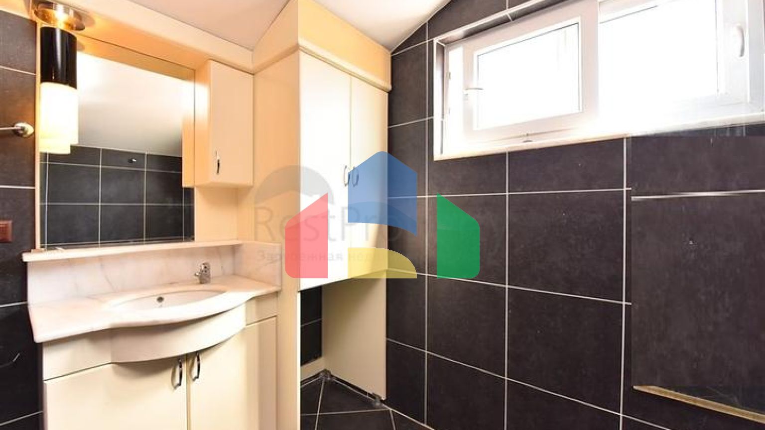 Просторий пентхаус від власника 3+1 з окремою кухнею в 200 метрах від моря в районі Оба