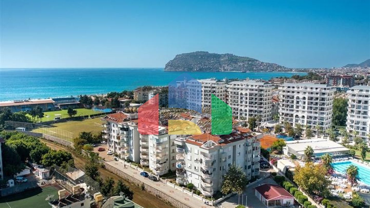 Просторий пентхаус від власника 3+1 з окремою кухнею в 200 метрах від моря в районі Оба