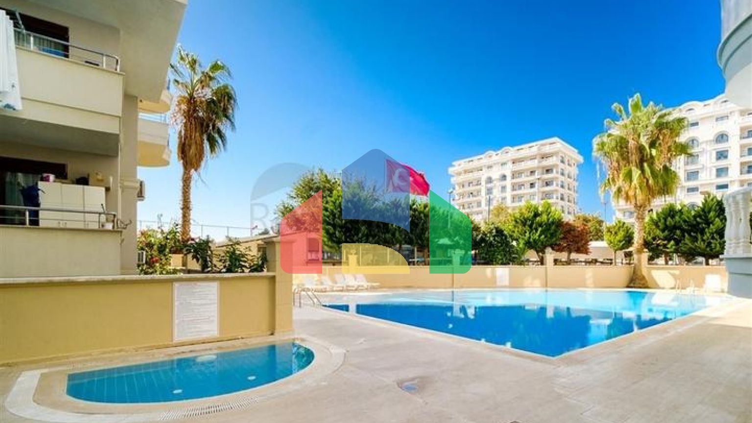 Просторий пентхаус від власника 3+1 з окремою кухнею в 200 метрах від моря в районі Оба