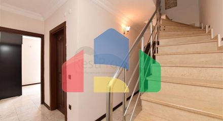 Просторий пентхаус від власника 3+1 з окремою кухнею в 200 метрах від моря в районі Оба Просторий пентхаус від власника 3+1 з окремою кухнею в 200 метрах від моря в районі Оба