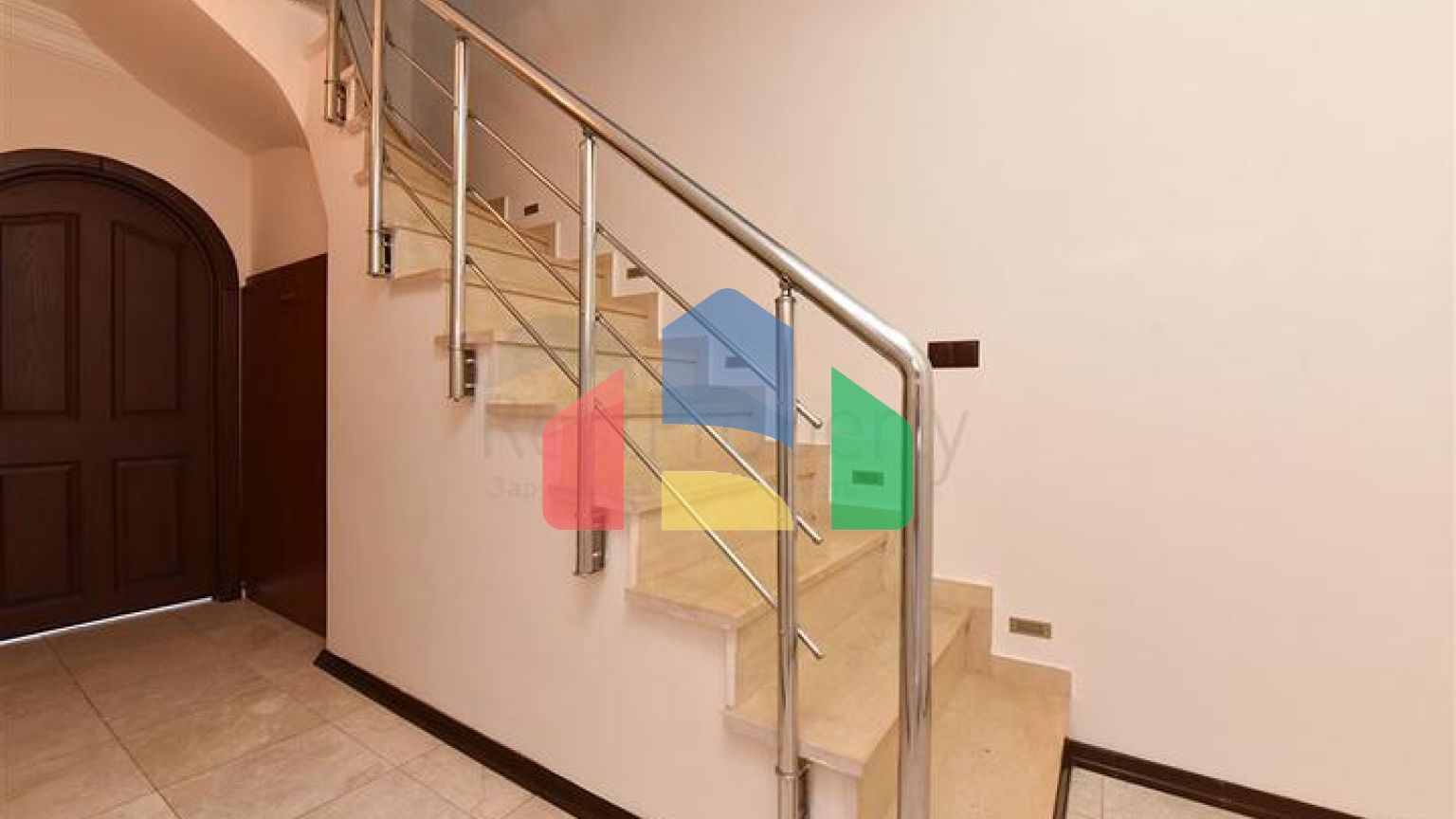 Просторий пентхаус від власника 3+1 з окремою кухнею в 200 метрах від моря в районі Оба