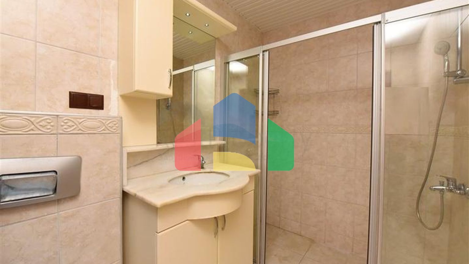 Просторий пентхаус від власника 3+1 з окремою кухнею в 200 метрах від моря в районі Оба