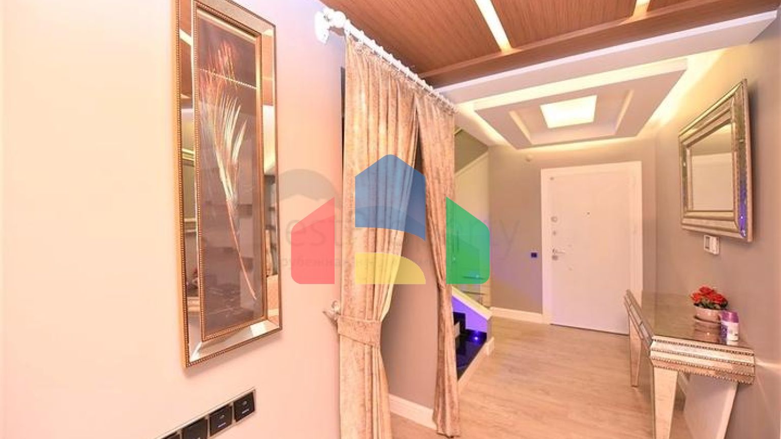 Пентхаус 3 + 1 в районі Оба