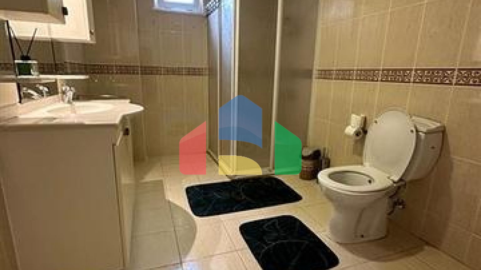 Простора квартира 2 + 1 в районі Оба