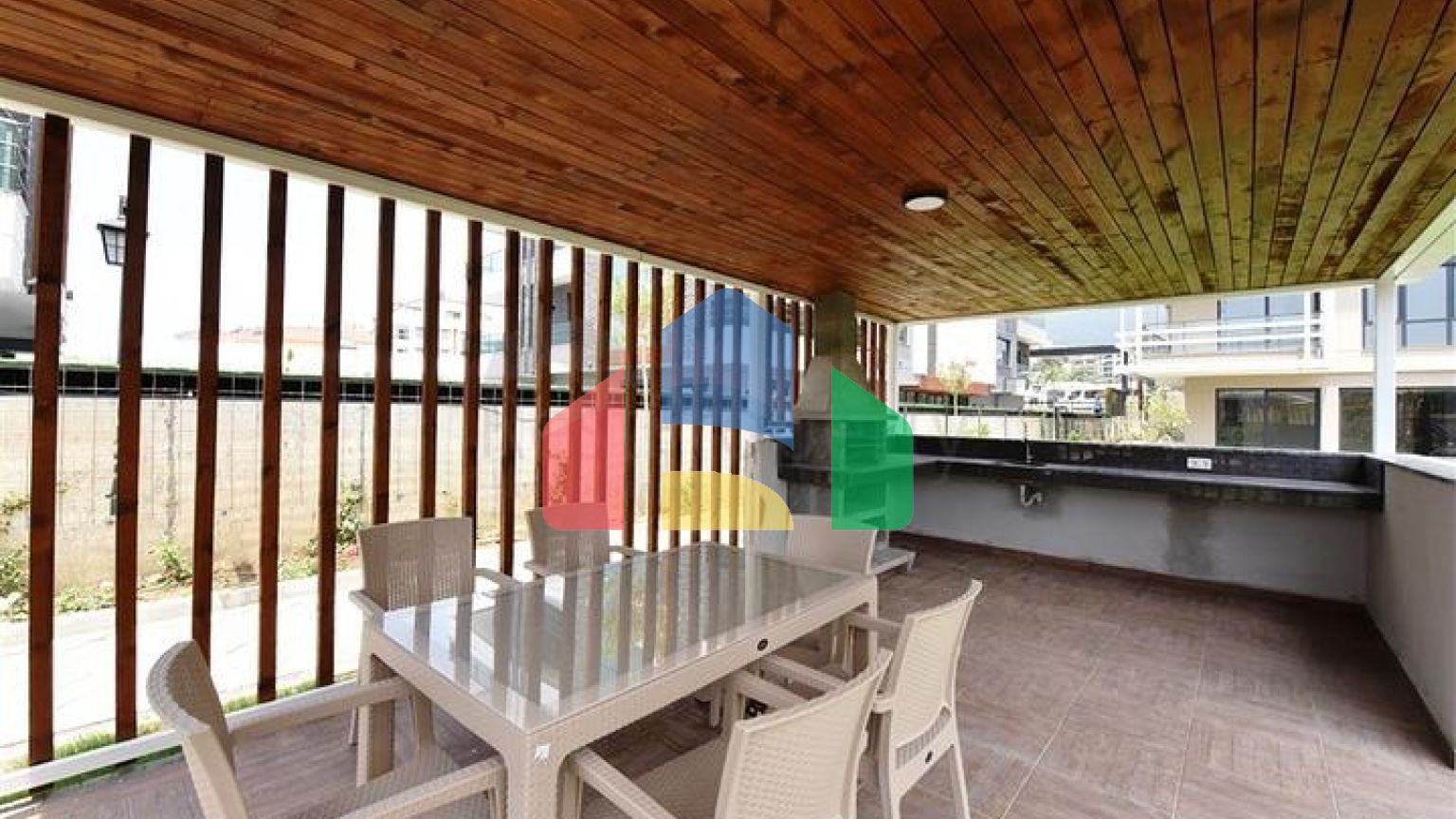 Просторі апартаменти в новому комплексі