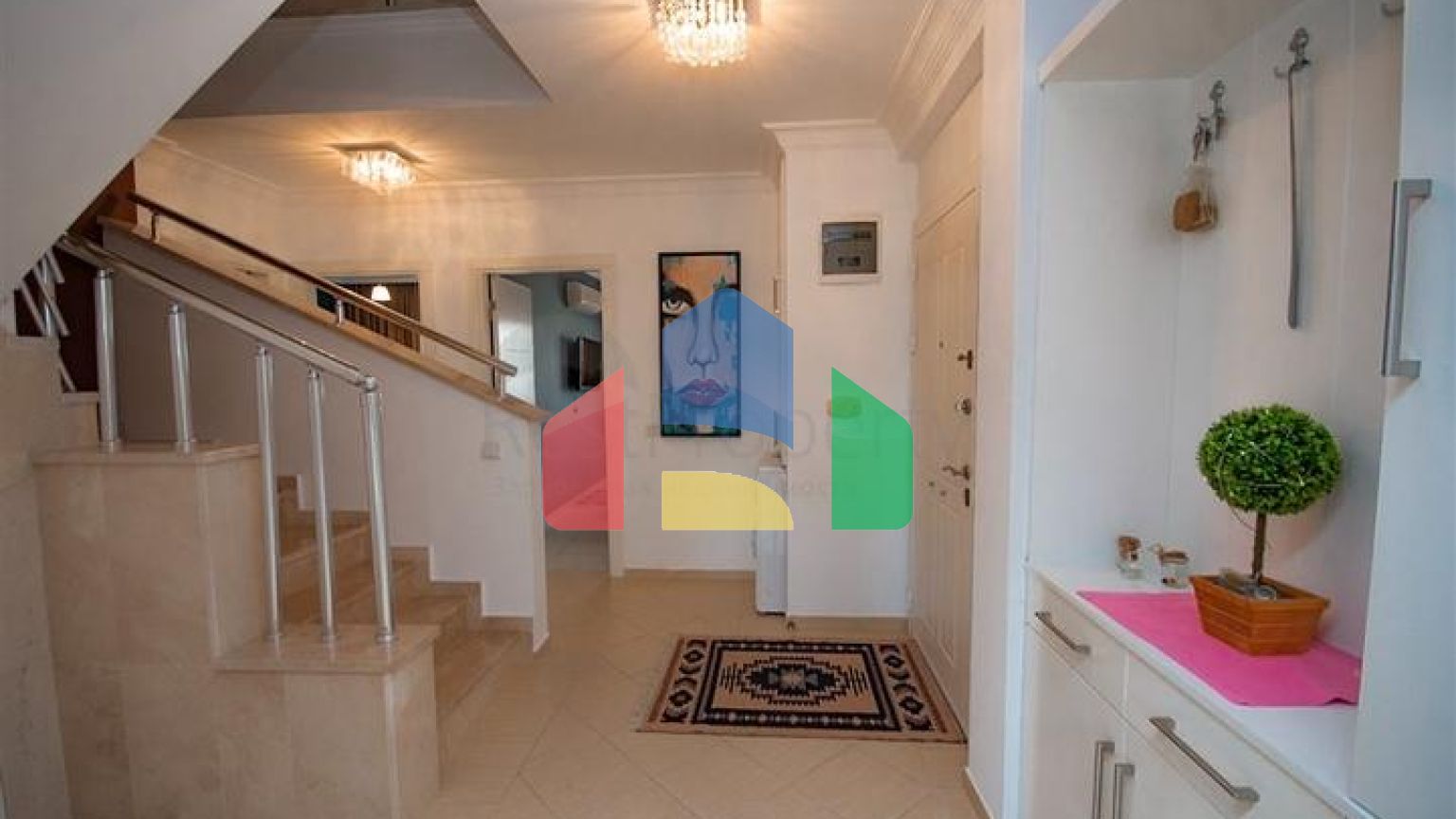 Пентхаус 4 + 1 в районі Оба