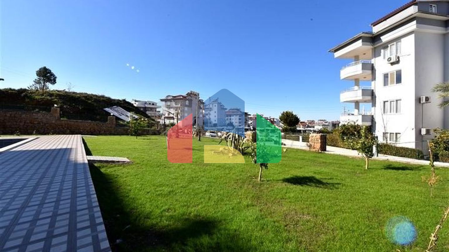 Квартира 1+1, в районе Оба.