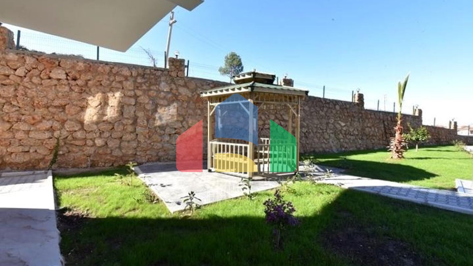 Квартира 1+1, в районе Оба.