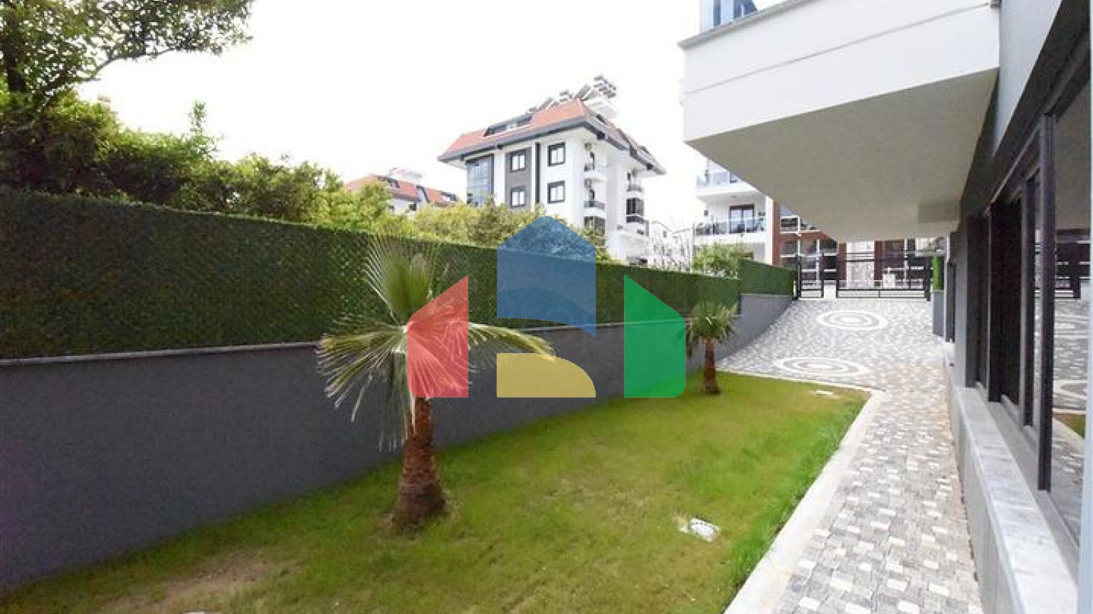 Пентхаус 2 + 1 в районі Оба