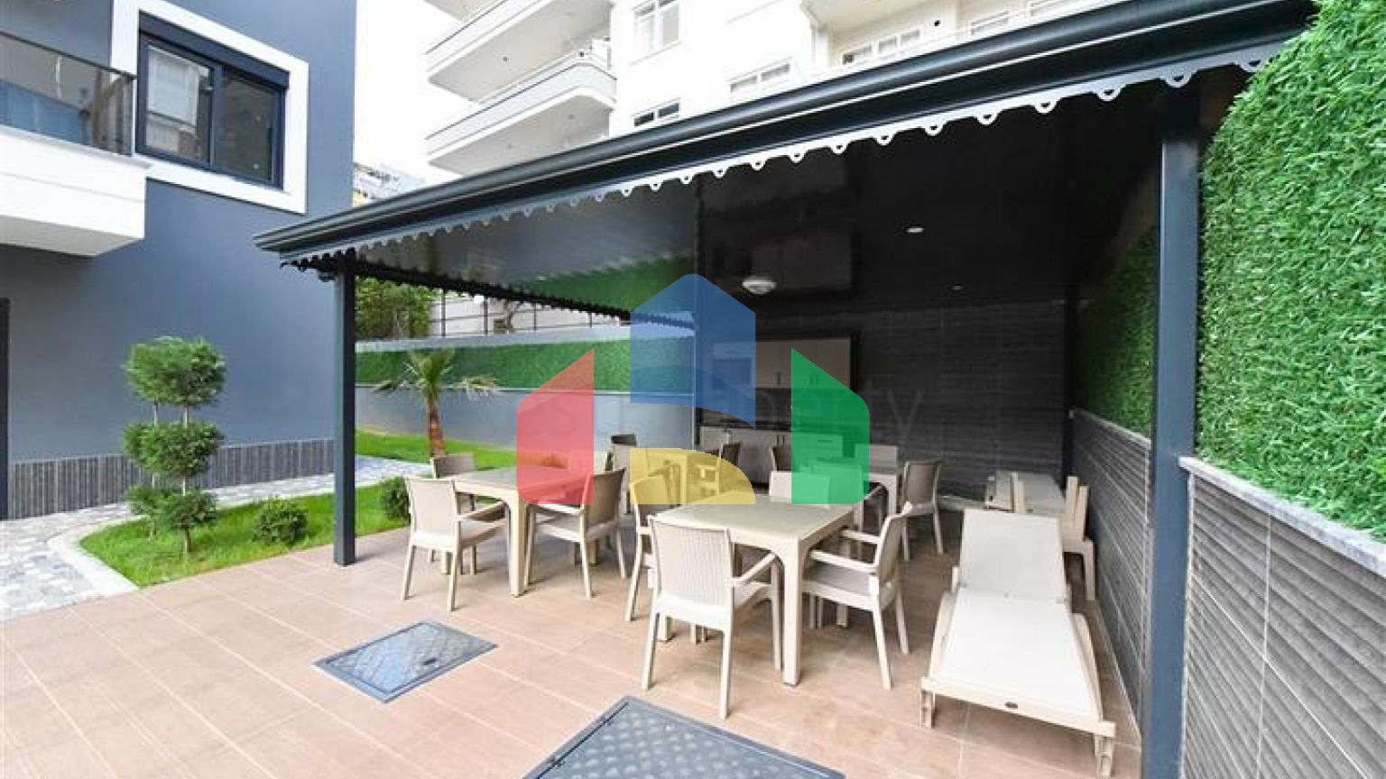 Пентхаус 2 + 1 в районі Оба