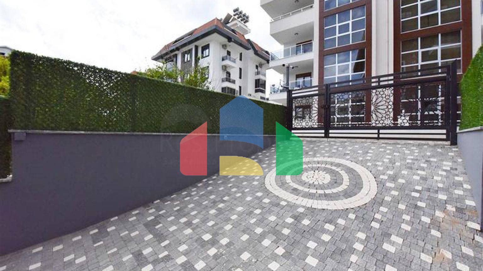 Пентхаус 2 + 1 в районі Оба