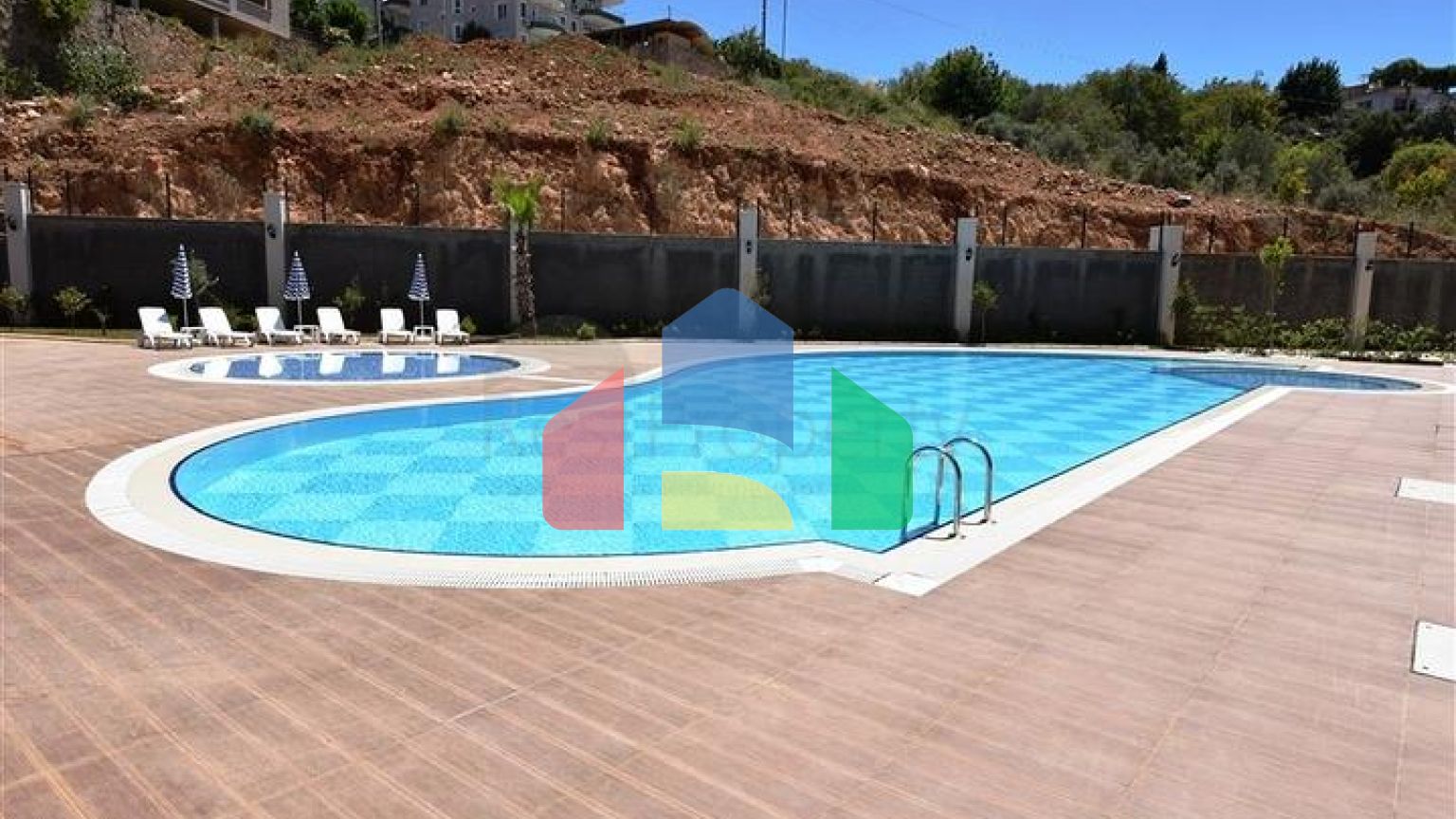 Двухкомнатная квартира в районе Алании - Оба