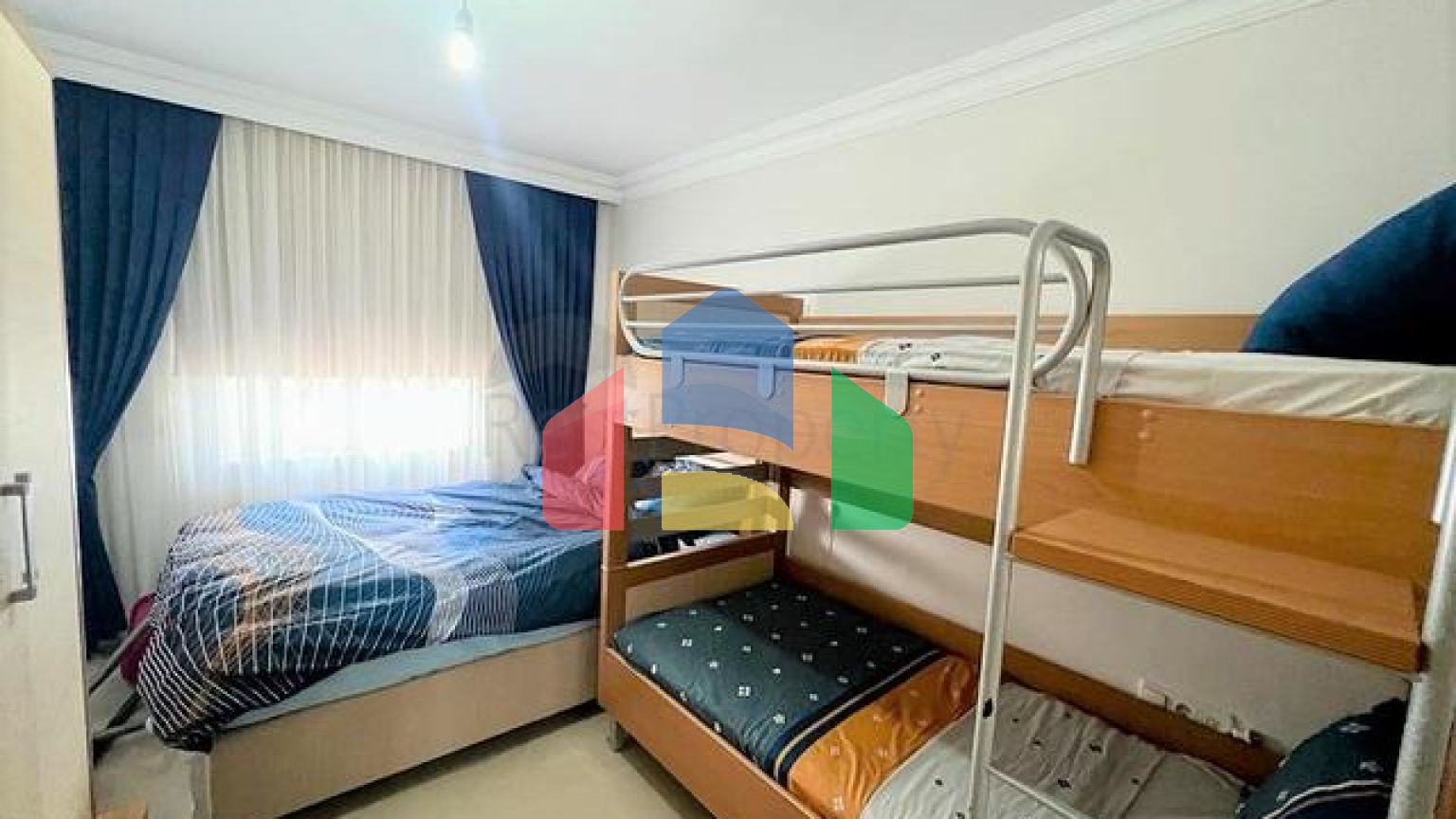 Квартира у відкритому під ВНЖ районі в 250 метрах до моря