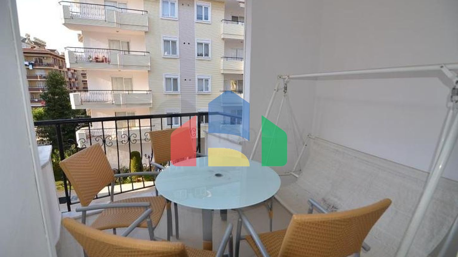 Квартира у відкритому під ВНЖ районі в 250 метрах до моря