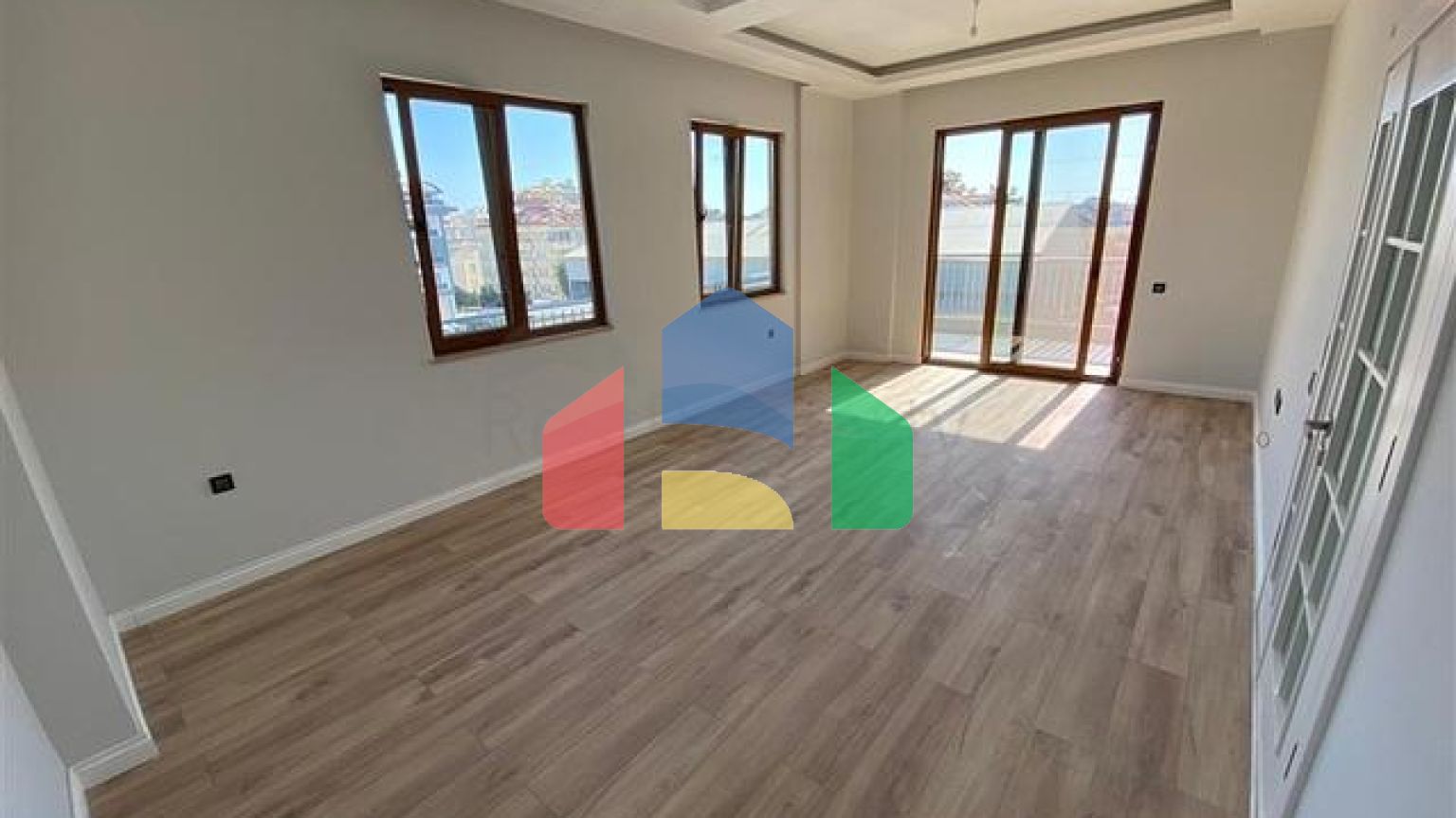 Просторі апартаменти 3 + 1 в районі Оба