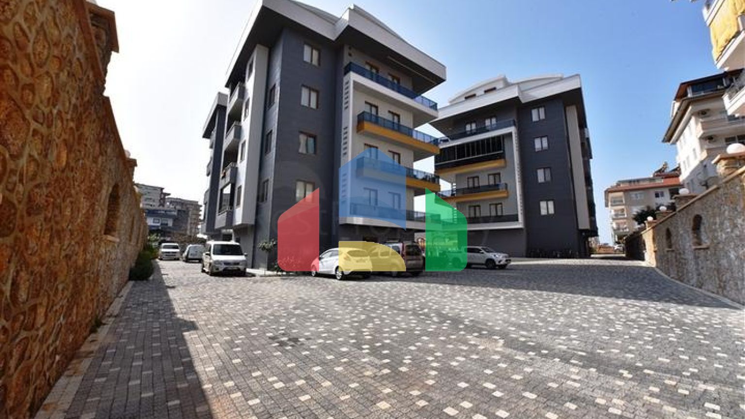 Просторі апартаменти 3 + 1 в районі Оба