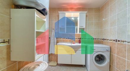 Трикімнатна мебльована квартира в районі Оба