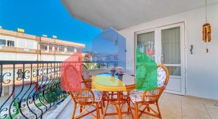 Трикімнатна мебльована квартира в районі Оба