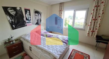 Світла мебльована квартира 2 + 1 в районі Оба