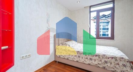 Просторная меблированная квартира в районе Оба