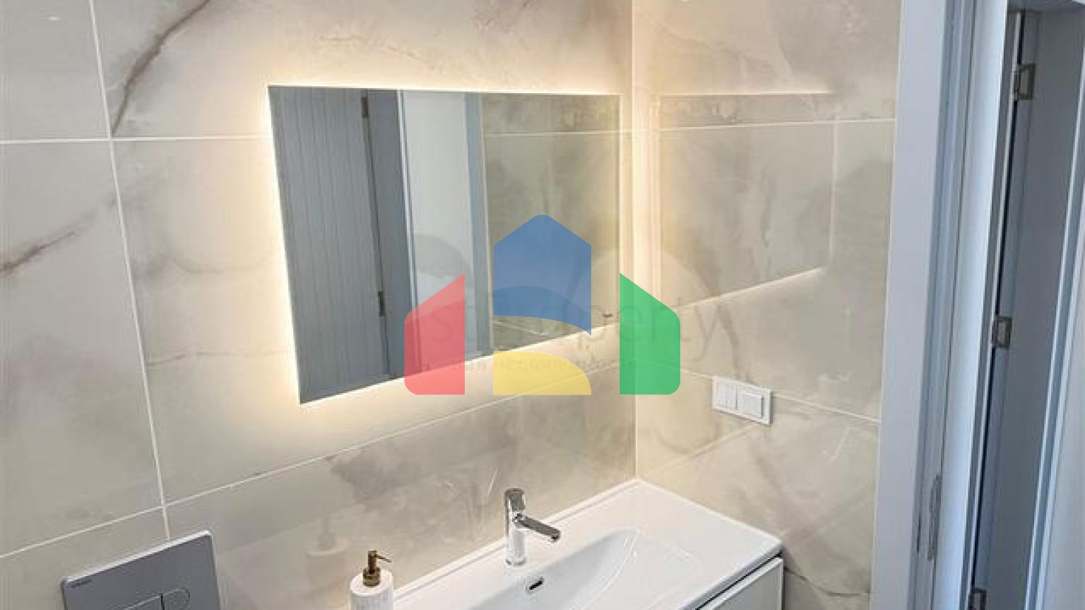 Пентхаус с двумя спальнями и панорамными видами в современном комплексе района Оба