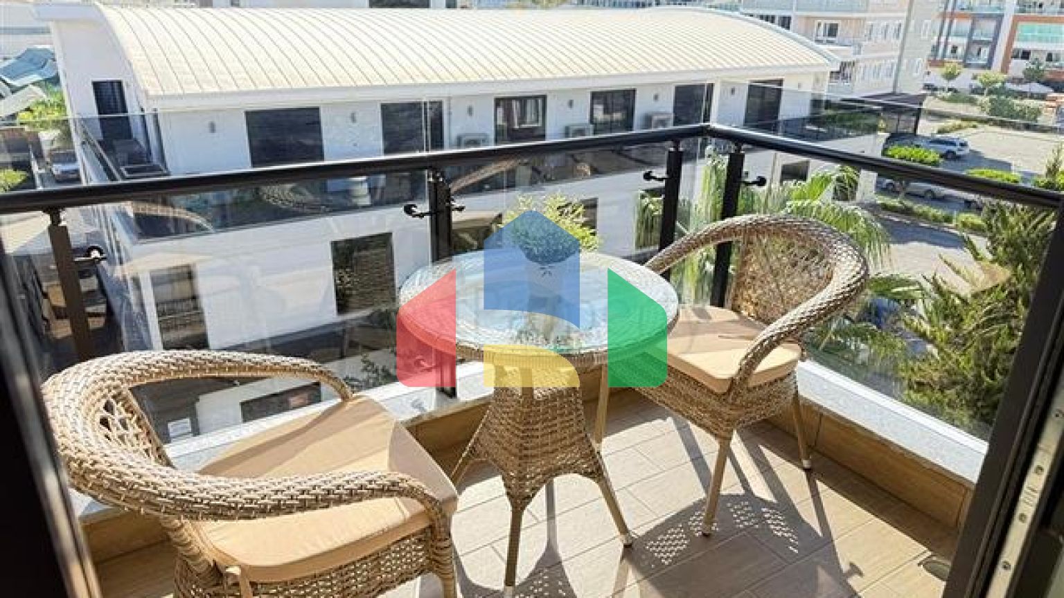 Пентхаус с двумя спальнями и панорамными видами в современном комплексе района Оба