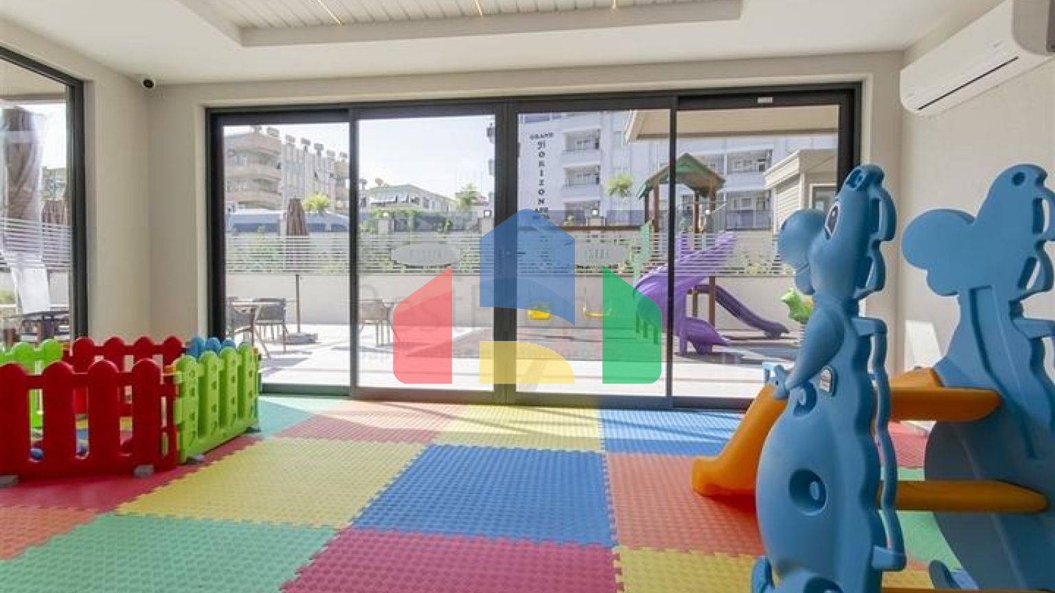 Современная квартира в престижном районе Оба