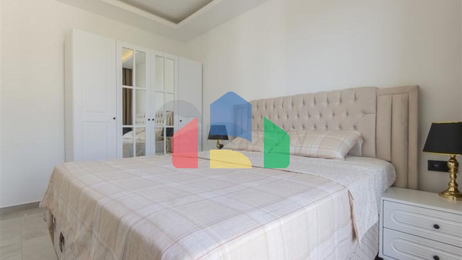 Современная квартира в престижном районе Оба