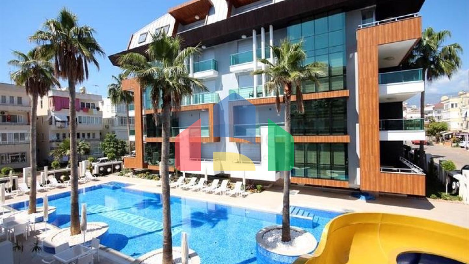 Пентхаус 3+1 с террасой в районе Оба