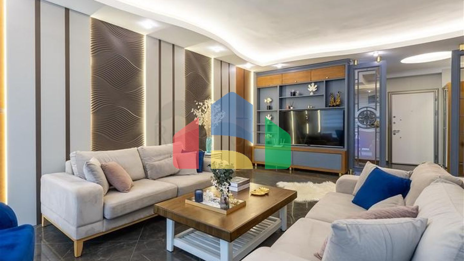 Пентхаус 3+1 с террасой в районе Оба