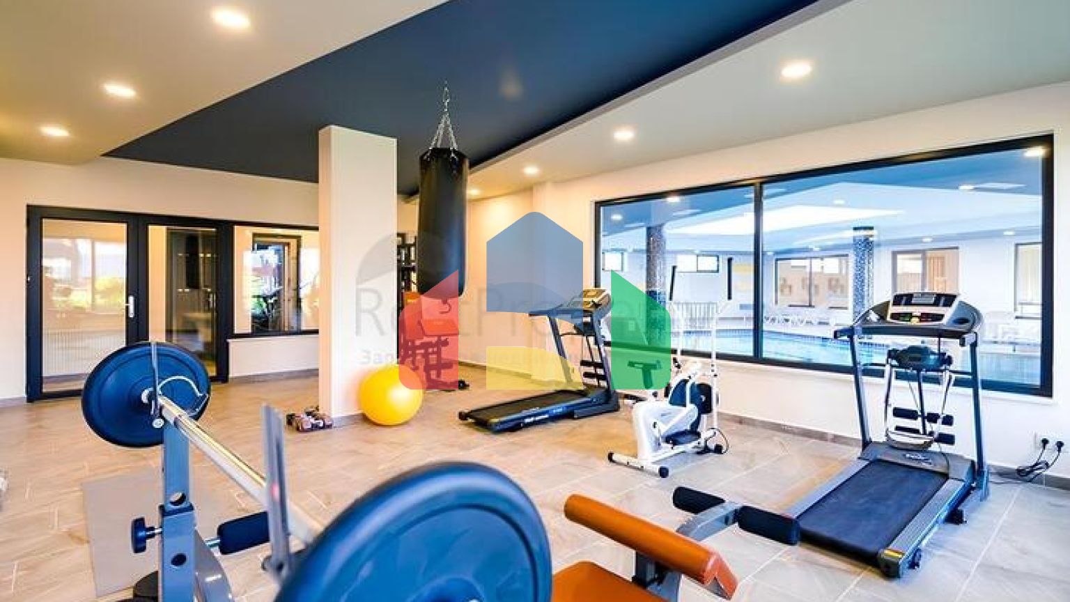 Пентхаус 6+1 с террасами в районе Оба