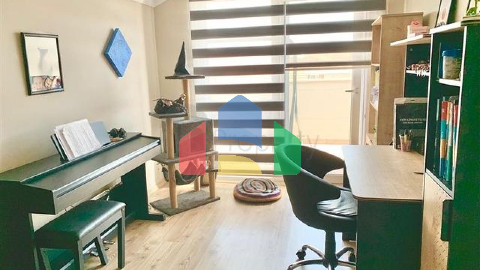 Просторная квартира 4+1 в ухоженном жилом комплексе