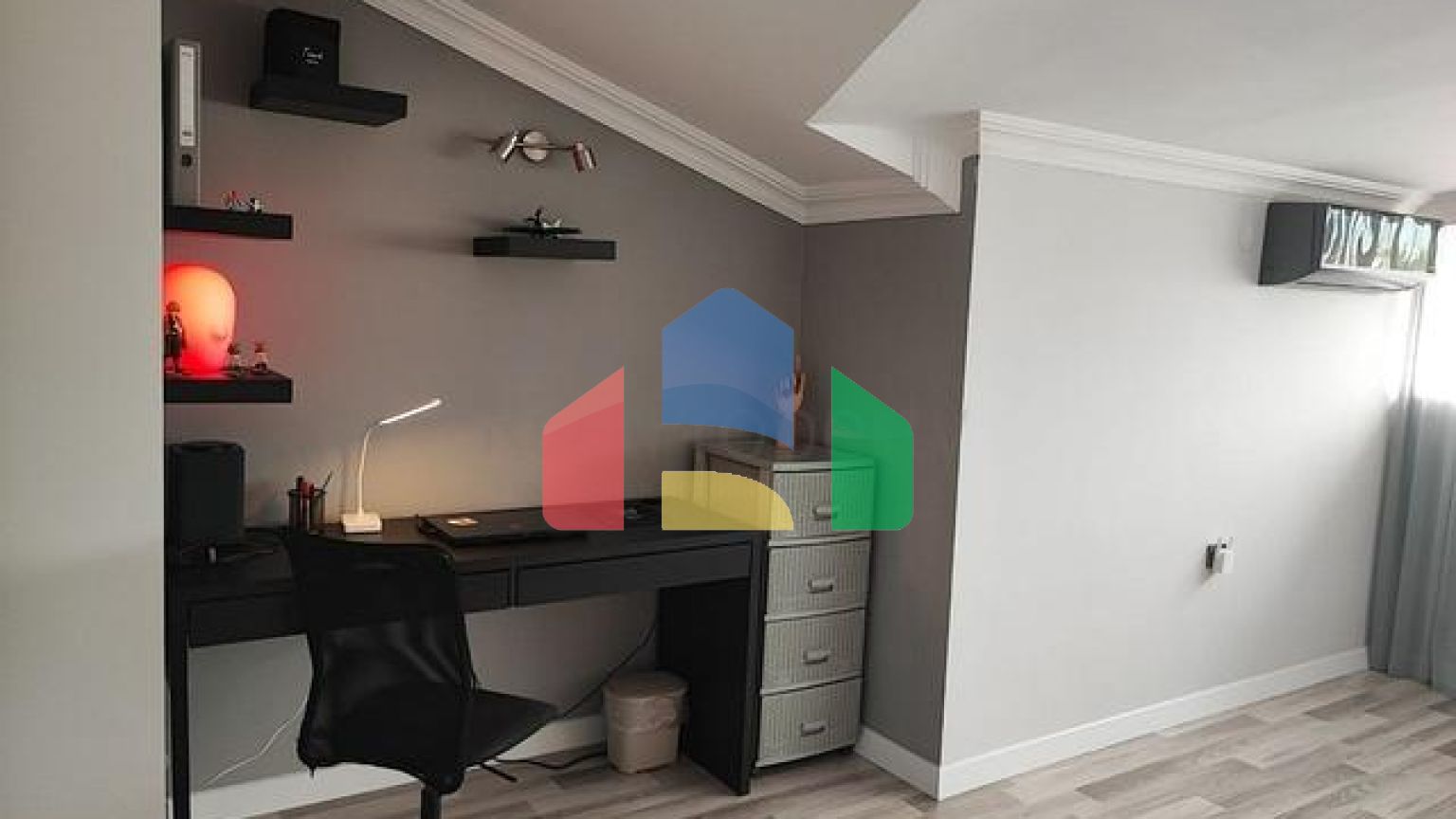 Просторный пентхаус 4+1 в 250 м от моря