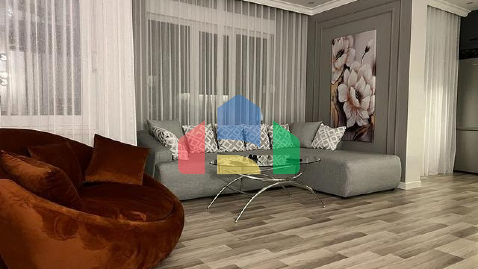 Просторный пентхаус 4+1 в 250 м от моря