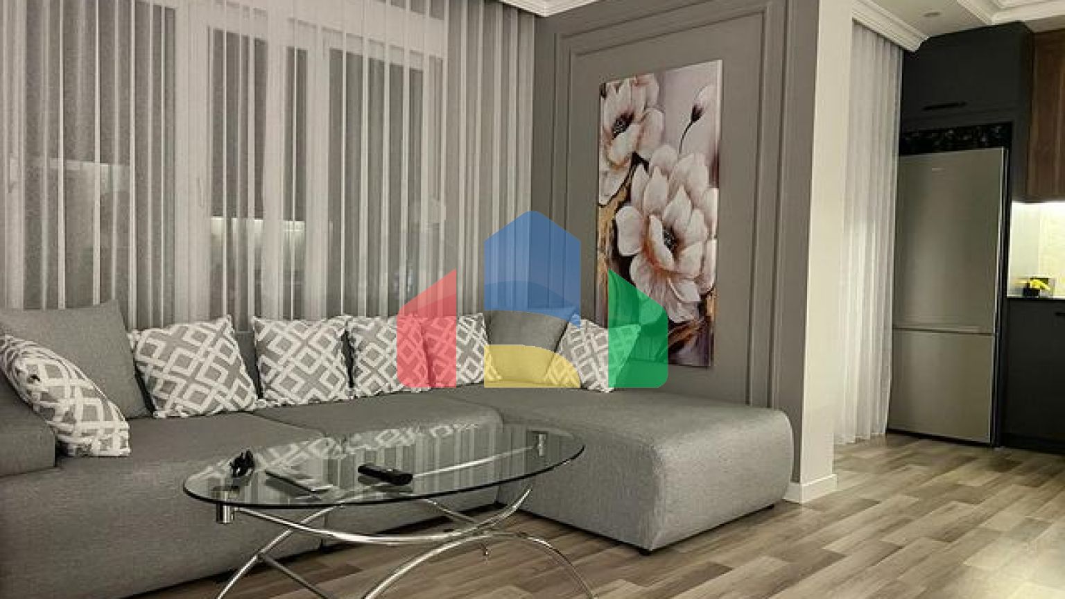 Просторный пентхаус 4+1 в 250 м от моря