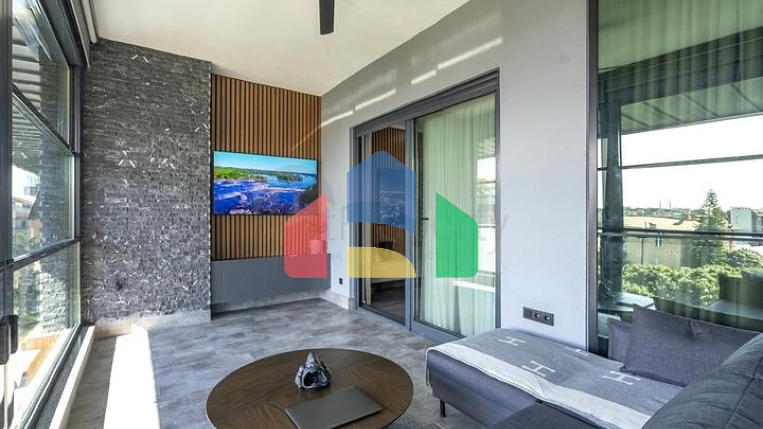 Просторная квартира 3+1 в современном жилом комплексе района Оба