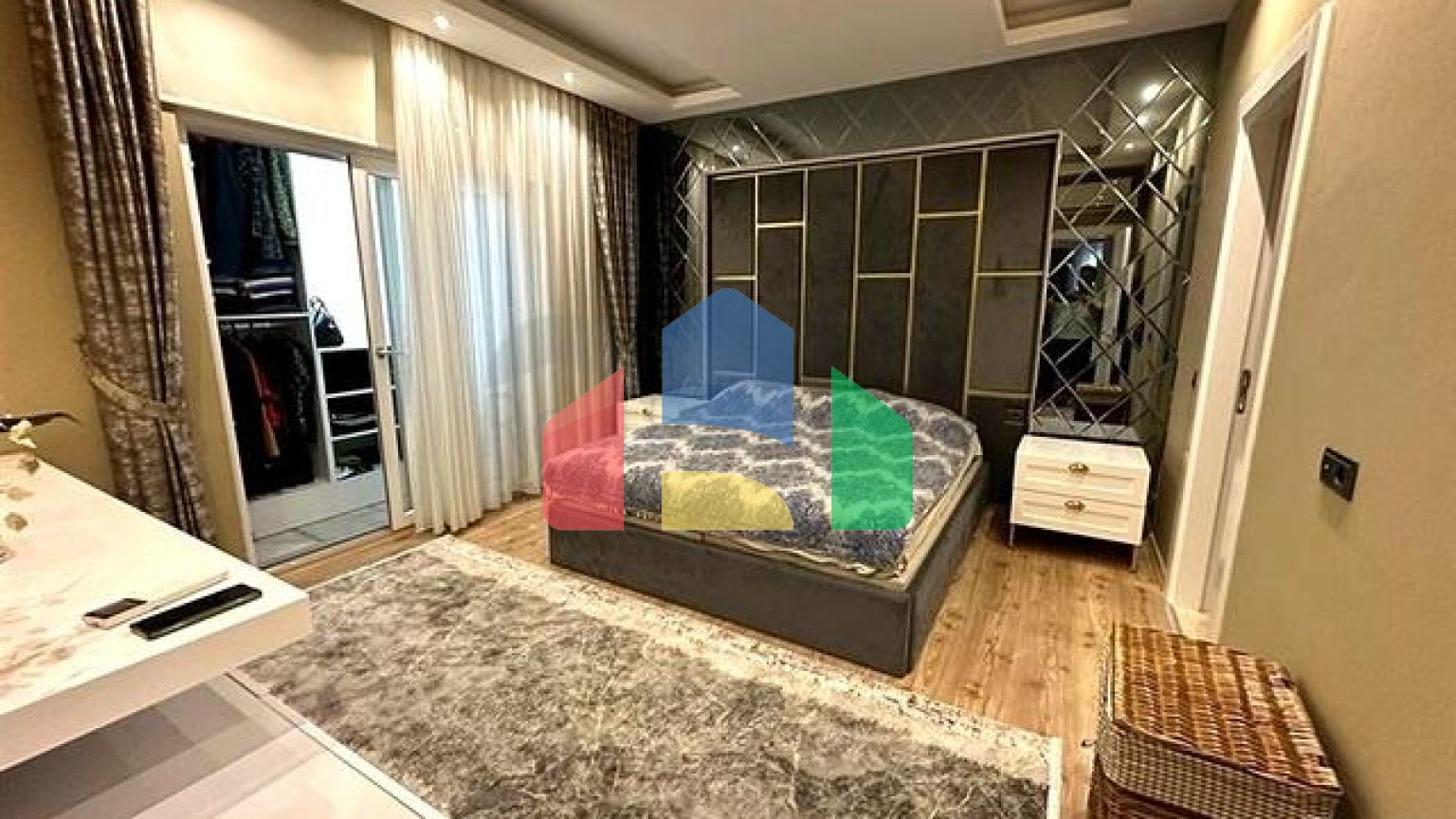 Просторная квартира 3+1 в благоустроенном районе Аланьи