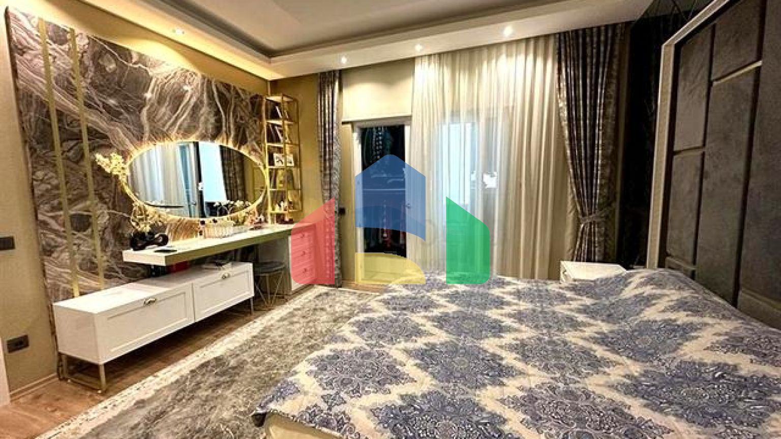 Просторная квартира 3+1 в благоустроенном районе Аланьи