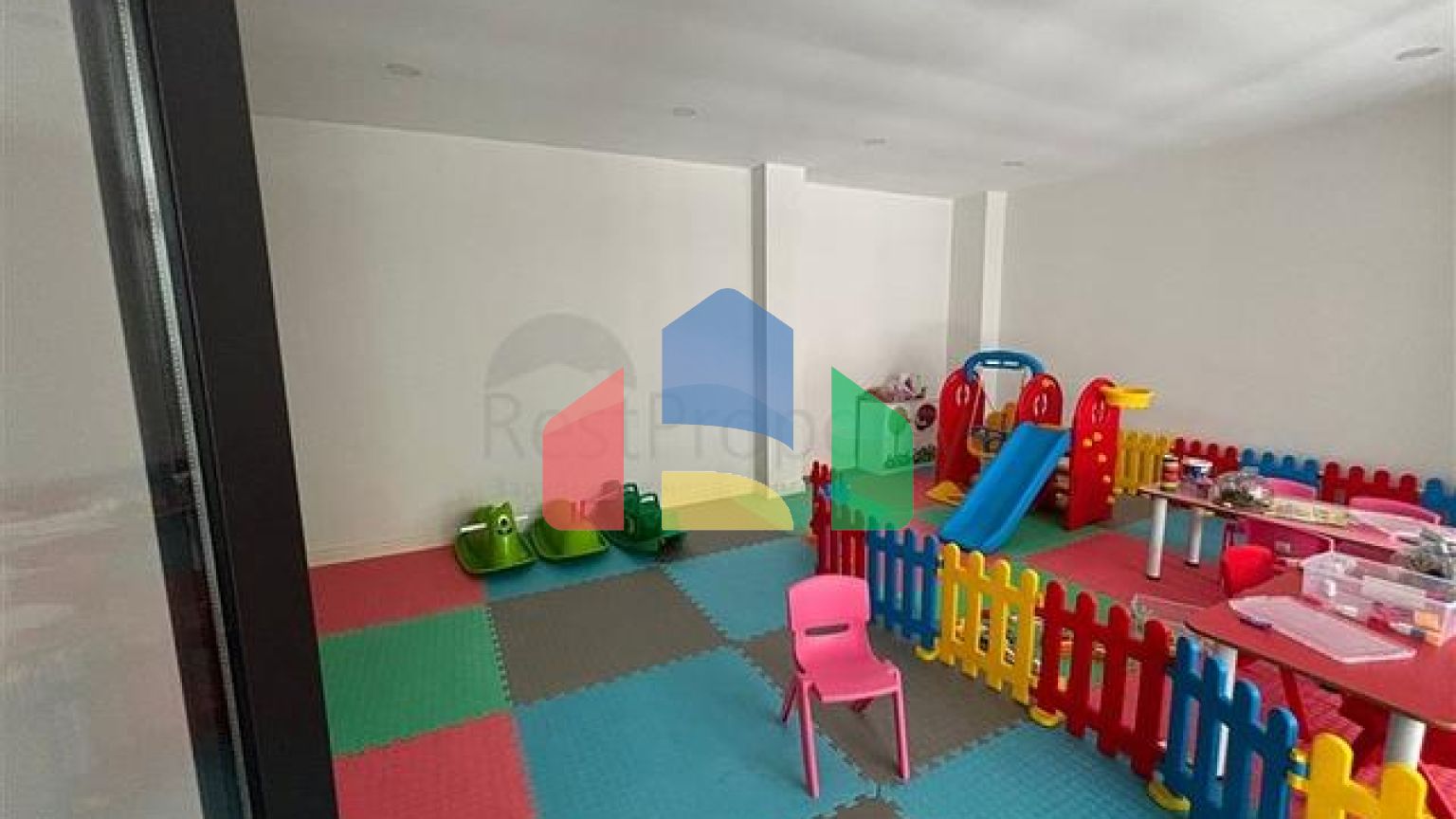 Двухкомнатная квартира 1+1 в современном доме района Оба