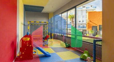 Просторный пентхаус 4+1 с отдельной кухней в современном комплексе Просторный пентхаус 4+1 с отдельной кухней в современном комплексе