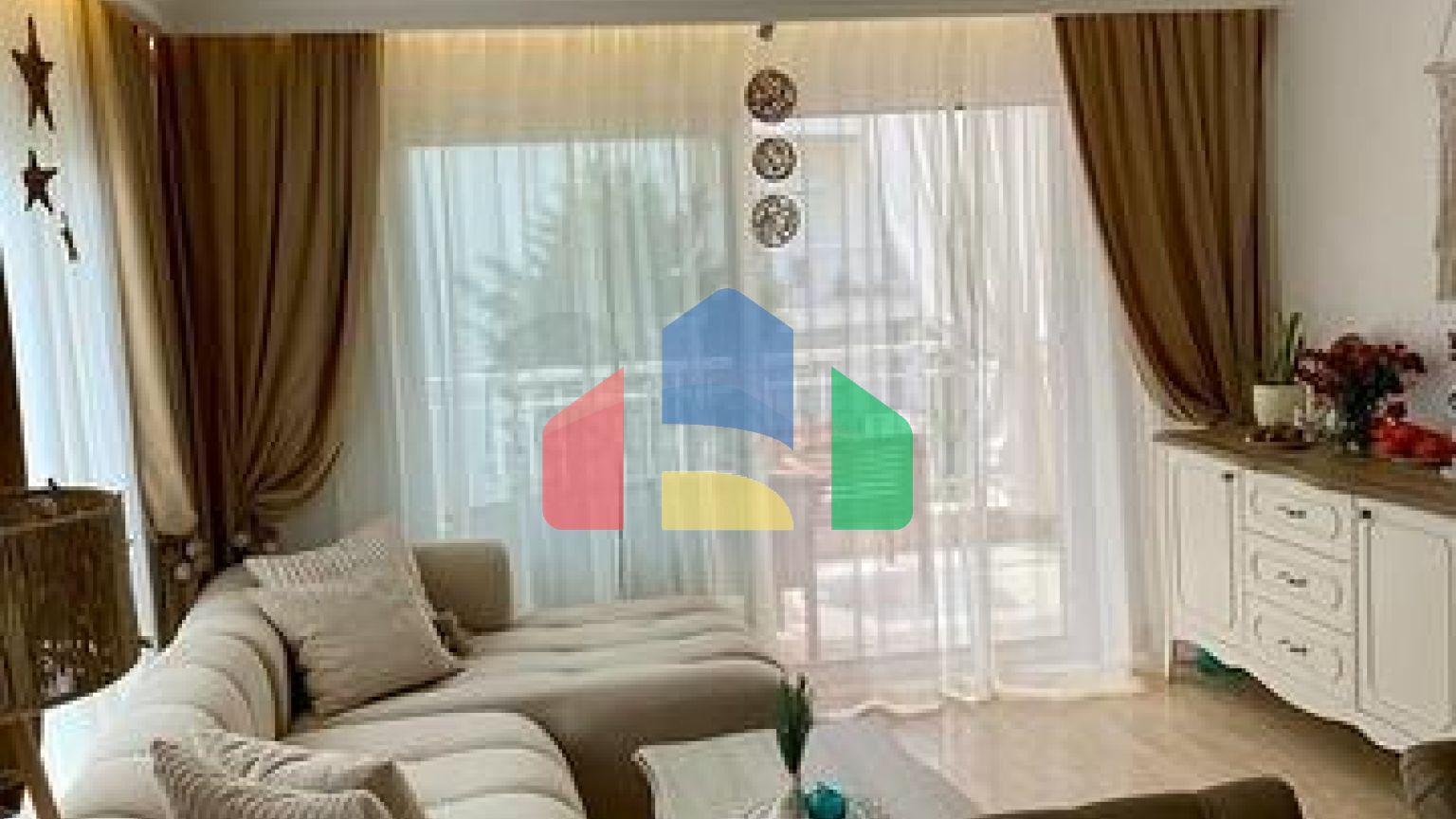 Простора квартира в престижному районі Оба