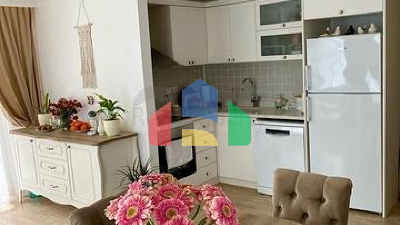 Простора квартира в престижному районі Оба