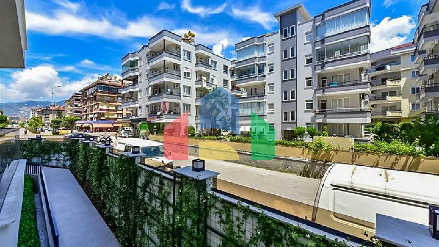 Квартира 1+1 в шикарном комплексе в пешей доступности от моря