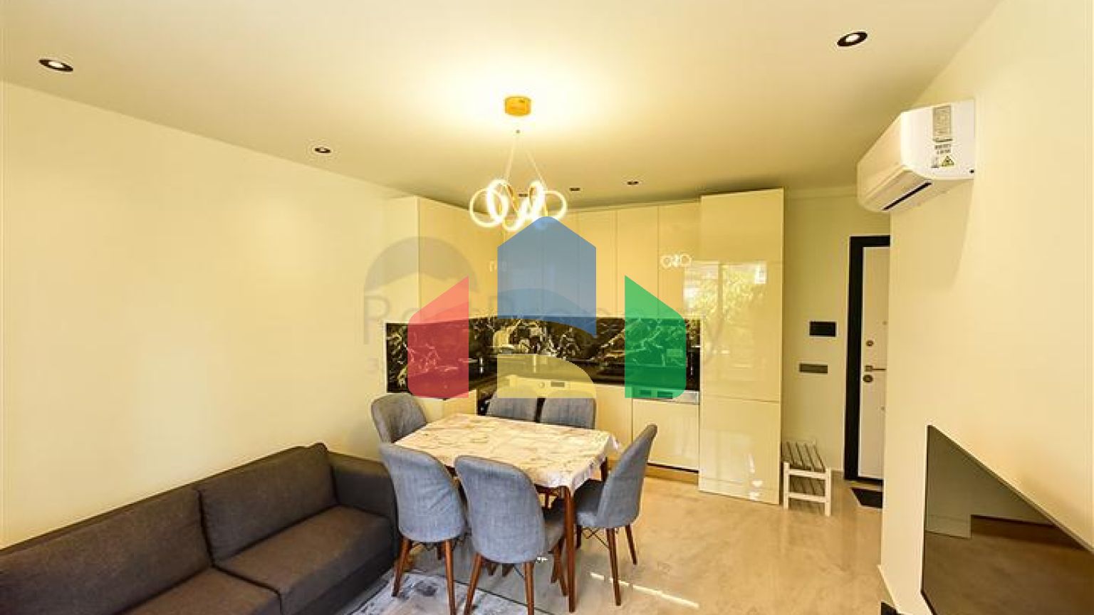 Квартира 1+1 в шикарном комплексе в пешей доступности от моря