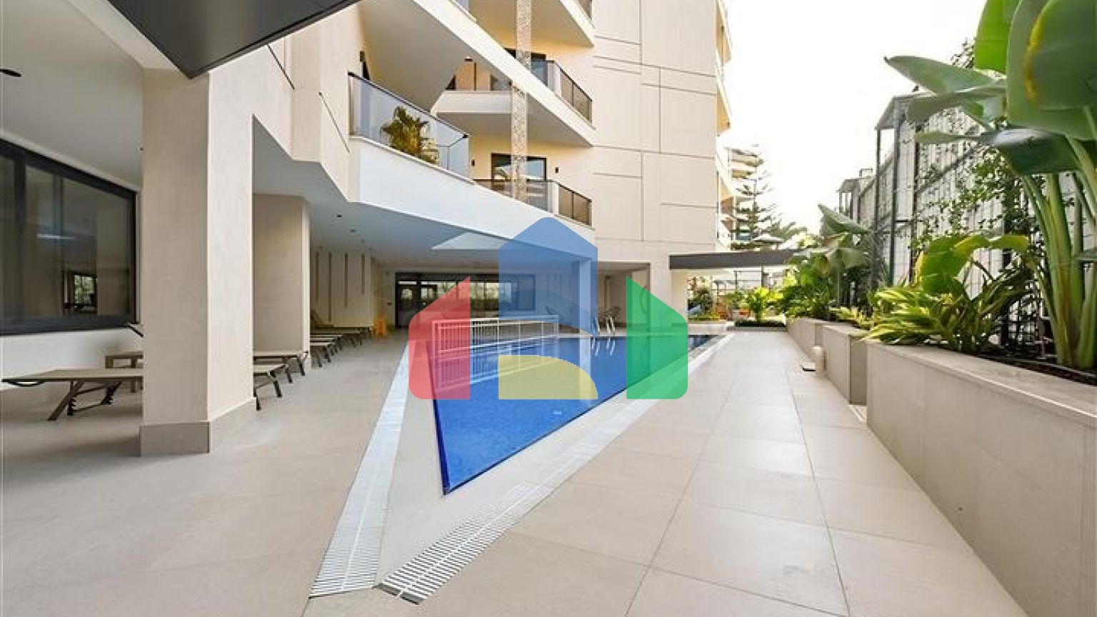 Квартира 1+1 в шикарном комплексе в пешей доступности от моря