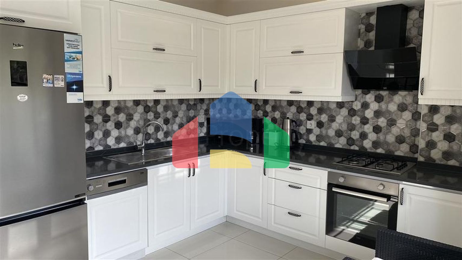 Уютный садовый дуплекс в благоустроенном жилом комплексе