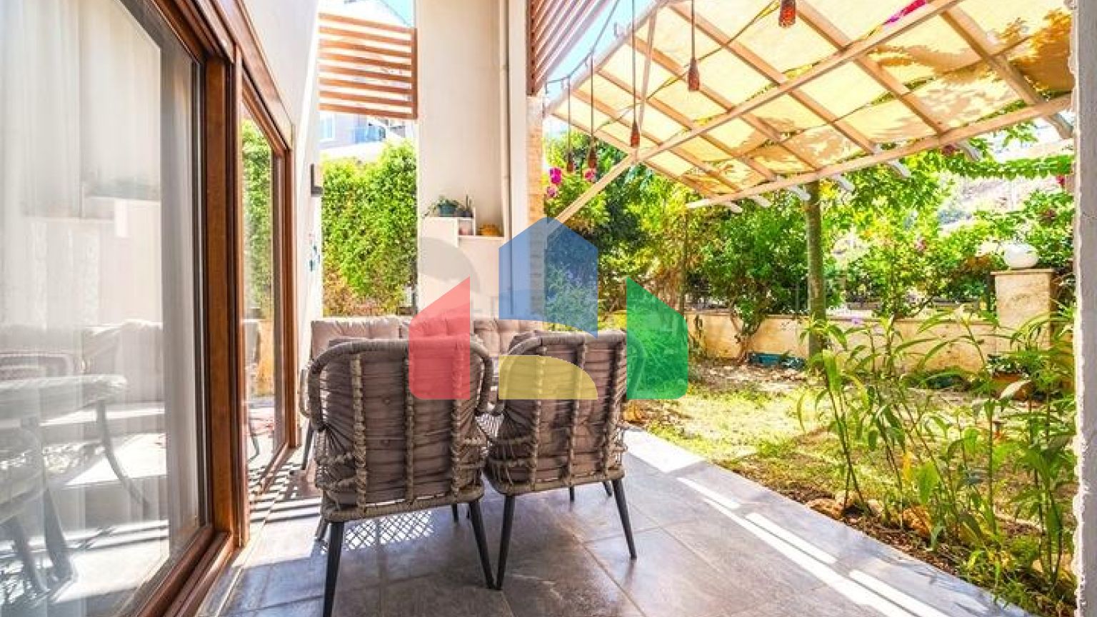 Просторный дуплекс с садом 5+1 в престижном районе Оба