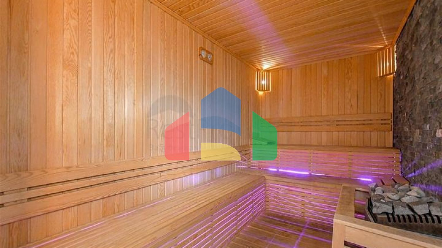 Четырёхкомнатный пентхаус 3+1 с террасой в районе Оба