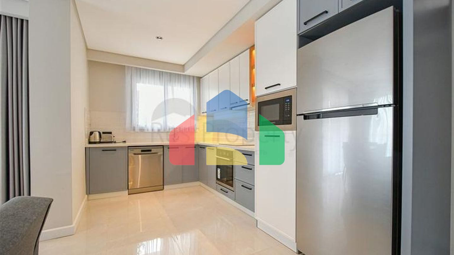 Четырёхкомнатный пентхаус 3+1 с террасой в районе Оба