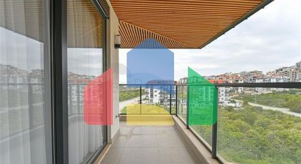 Четырёхкомнатный пентхаус 3+1 с террасой в районе Оба